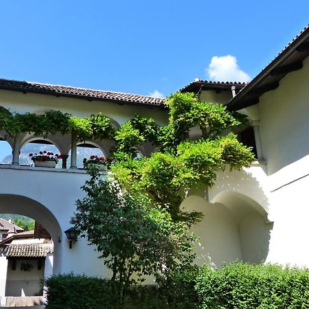 Apartments Schloss Paschbach أبيانو سولاّ ستراذا المظهر الخارجي الصورة