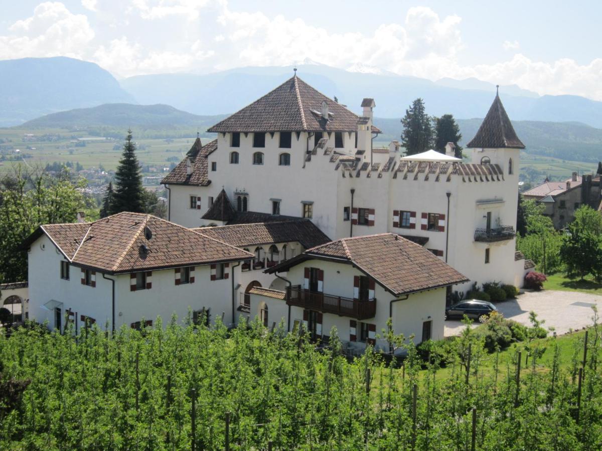 Apartments Schloss Paschbach أبيانو سولاّ ستراذا المظهر الخارجي الصورة