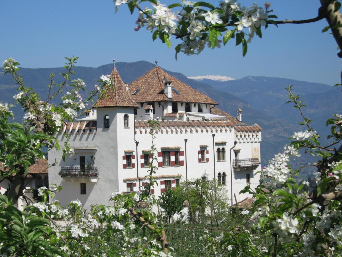 Apartments Schloss Paschbach أبيانو سولاّ ستراذا المظهر الخارجي الصورة
