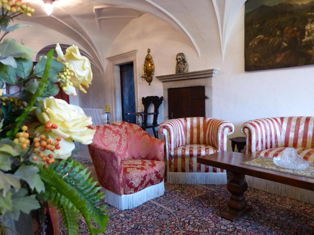 Apartments Schloss Paschbach أبيانو سولاّ ستراذا المظهر الخارجي الصورة