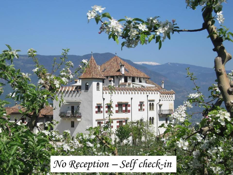 Apartments Schloss Paschbach أبيانو سولاّ ستراذا المظهر الخارجي الصورة
