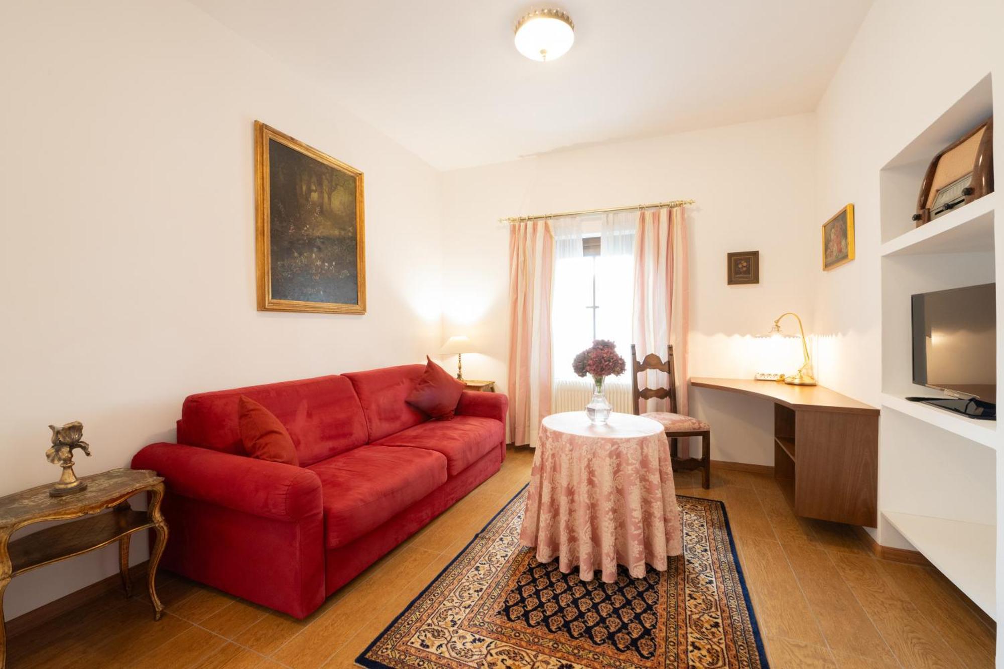 Apartments Schloss Paschbach أبيانو سولاّ ستراذا المظهر الخارجي الصورة