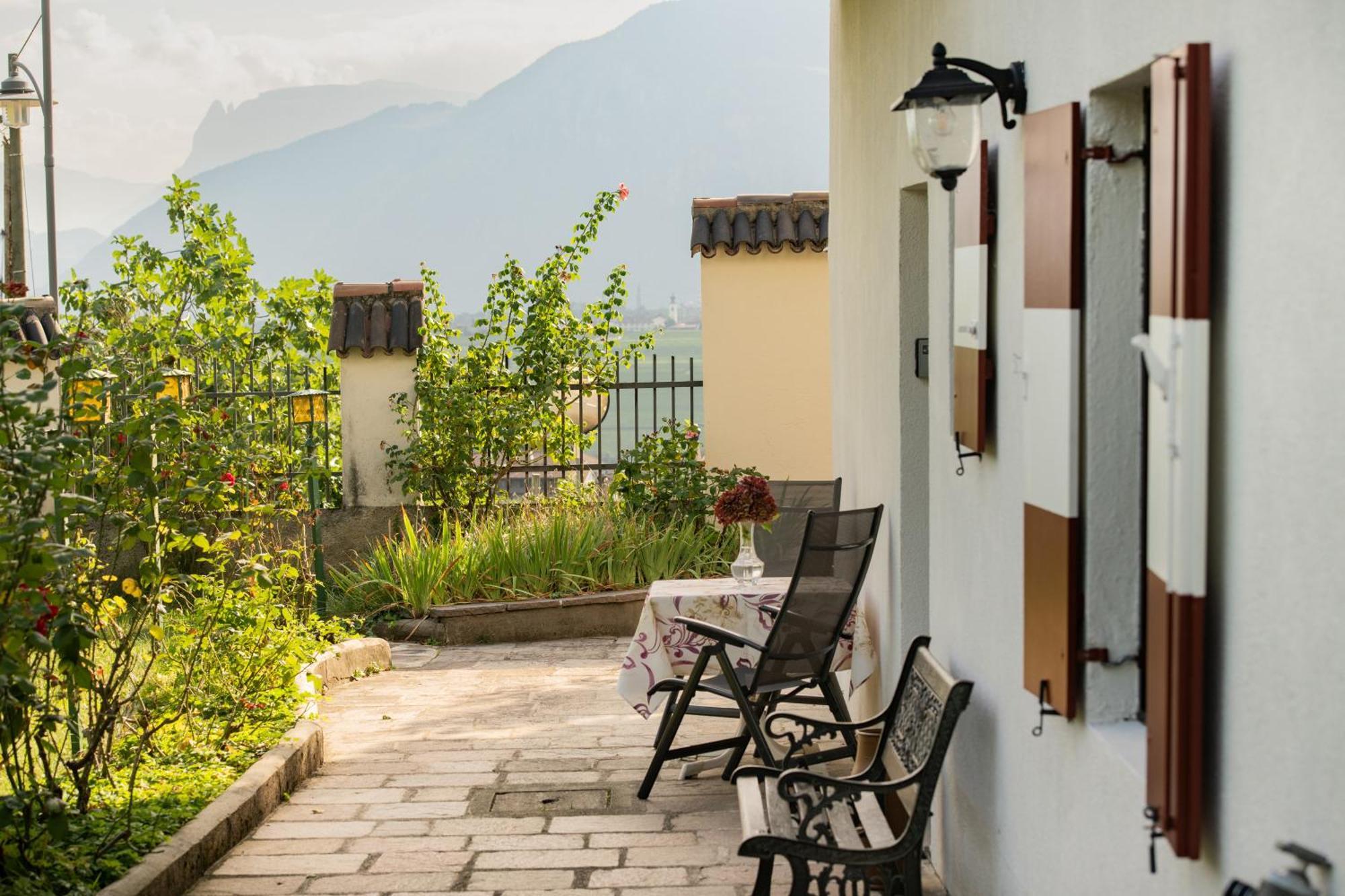 Apartments Schloss Paschbach أبيانو سولاّ ستراذا المظهر الخارجي الصورة
