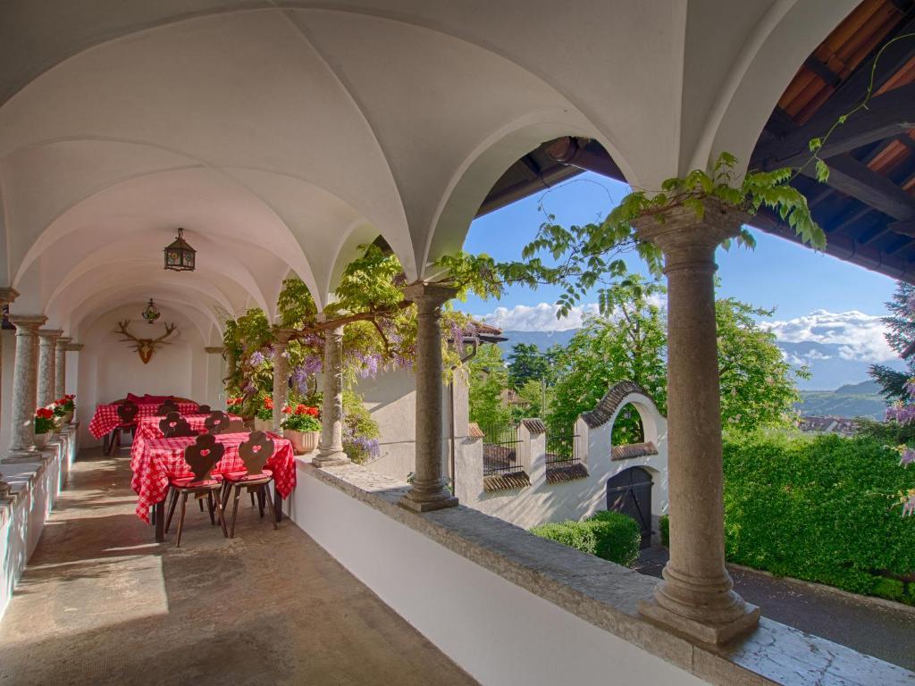 Apartments Schloss Paschbach أبيانو سولاّ ستراذا المظهر الخارجي الصورة