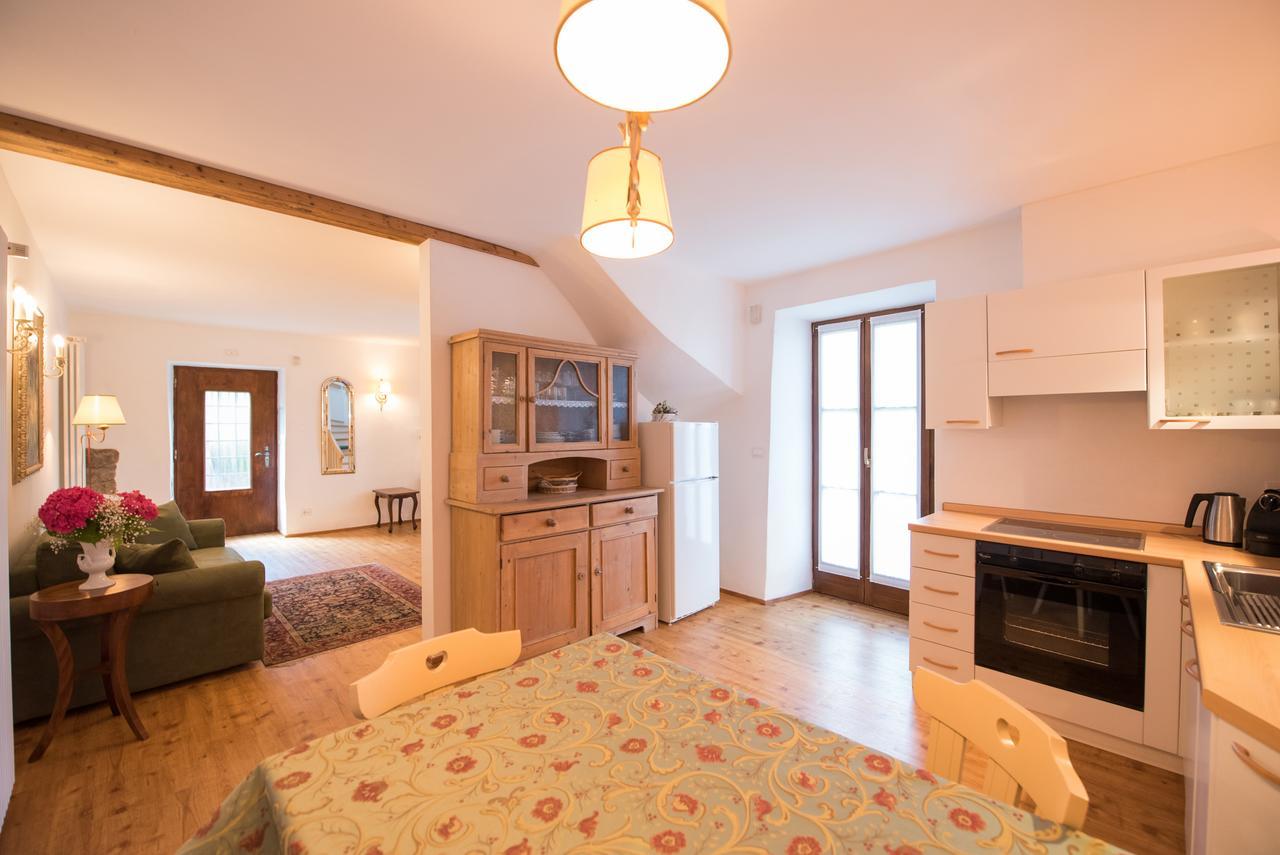 Apartments Schloss Paschbach أبيانو سولاّ ستراذا المظهر الخارجي الصورة